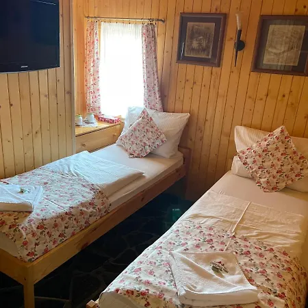 Séjour chez l'habitant Wuja Toma *