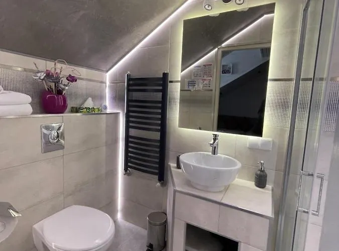 Wuja Toma בית אירוח *